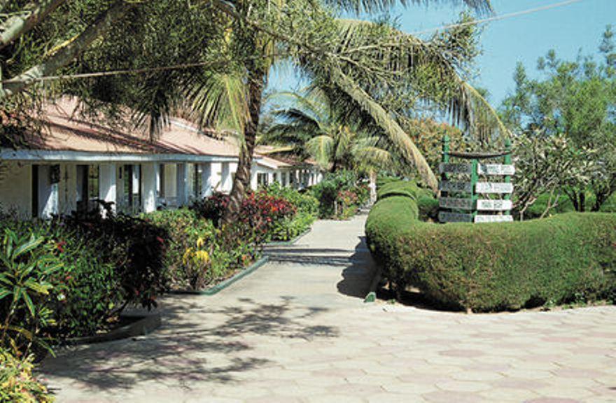 Holiday Beach Club Kololi Extérieur photo